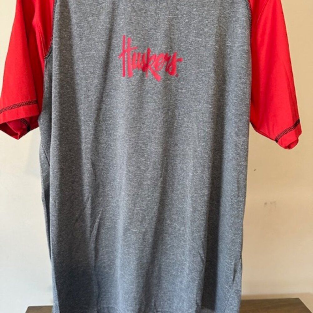Proedge Huskers Gray and Red Shirt 8550 Large 42/44